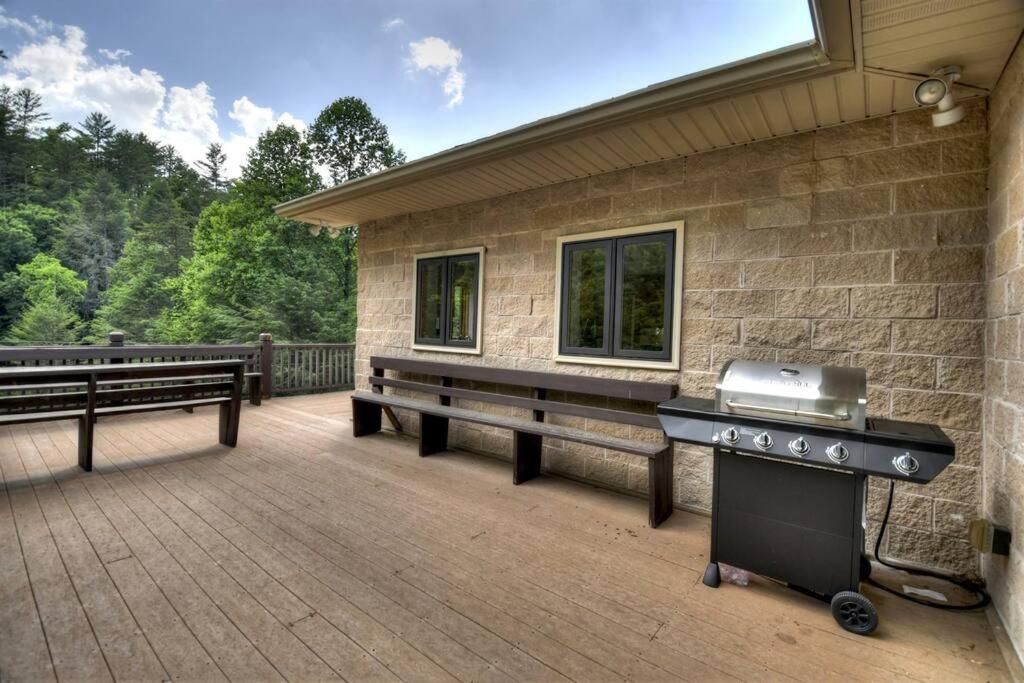The Chariot - Creek Front With Hottub, Fire Pits, Billiards, Ev Charger - Sandalwood Stays 蓝岭 外观 照片