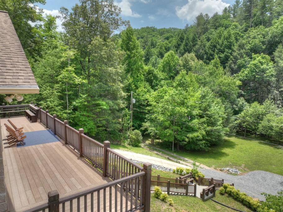 The Chariot - Creek Front With Hottub, Fire Pits, Billiards, Ev Charger - Sandalwood Stays 蓝岭 外观 照片