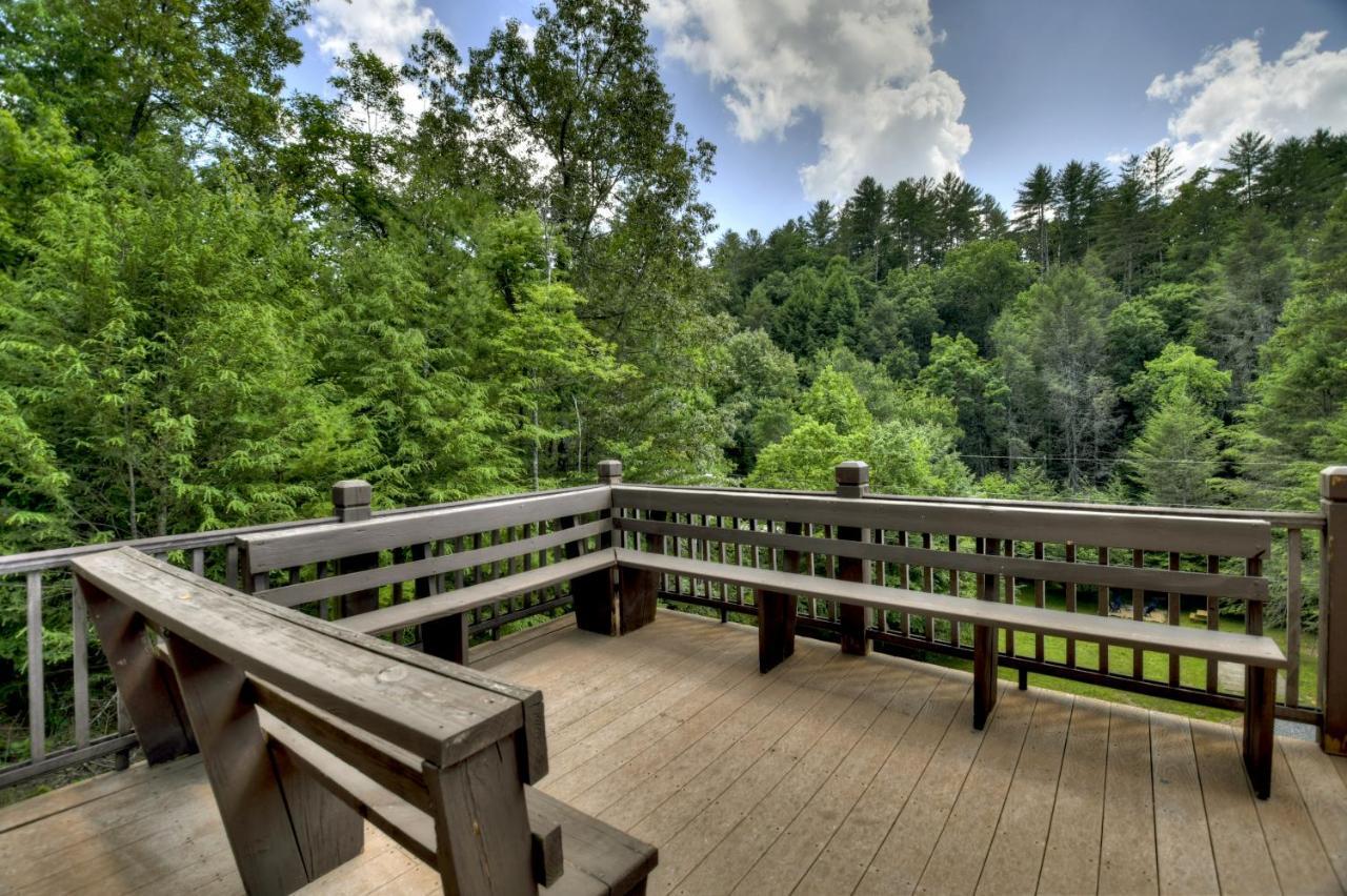 The Chariot - Creek Front With Hottub, Fire Pits, Billiards, Ev Charger - Sandalwood Stays 蓝岭 外观 照片