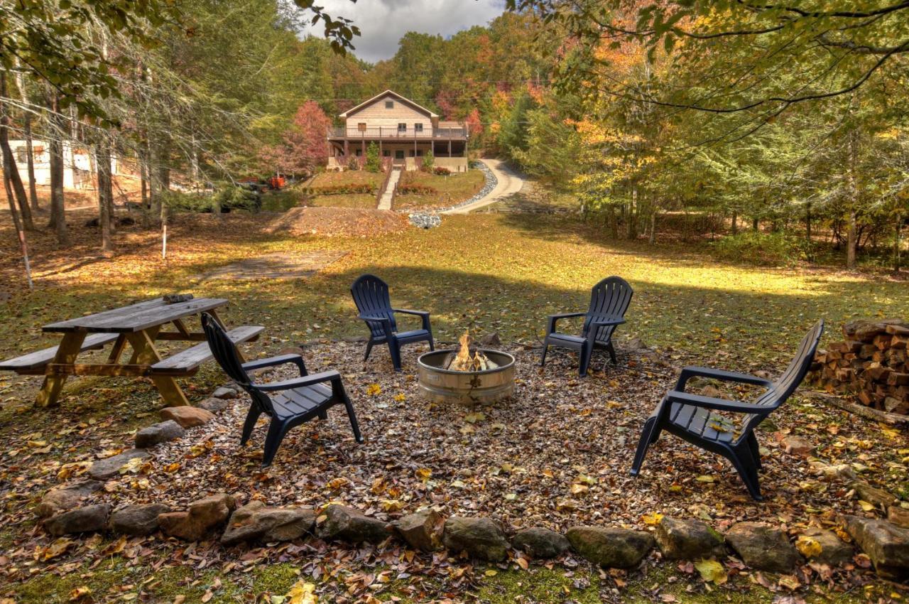 The Chariot - Creek Front With Hottub, Fire Pits, Billiards, Ev Charger - Sandalwood Stays 蓝岭 外观 照片